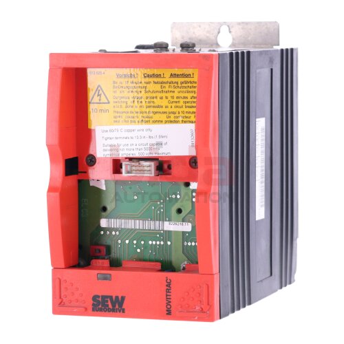 SEW MOVITRAC 31C011-503-4-00 Frequenzumrichter / Frequency Converter 3x380..500V 2,4A