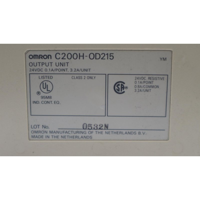 Omron C200H-OD215 Output Unit Ausgangsmodul  24VDC 0,1 A/Point 3,2A/Unit