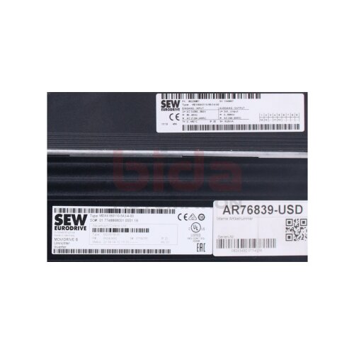SEW MDX61B0110-5A3-4-00 + MDX60A0110-5A3-4-00 Applikations-Umrichter Application inverter